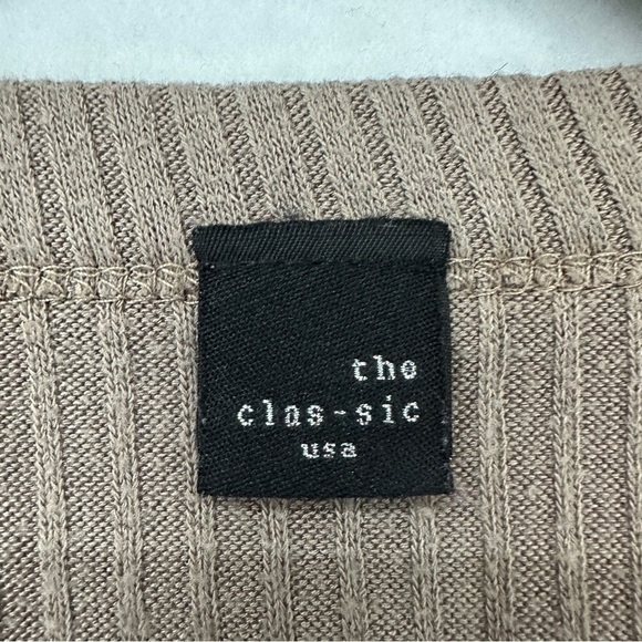 The Classic Cropped Ribbed Front Tie Size M Brown - Picture 3 of 10